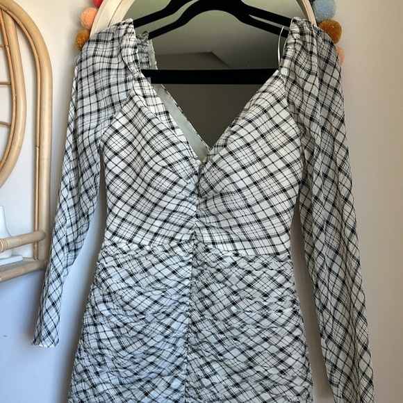 *NWT La Maison Talulah Wild Hearts Long Sleeve Mini Dress - Picture 3 of 8